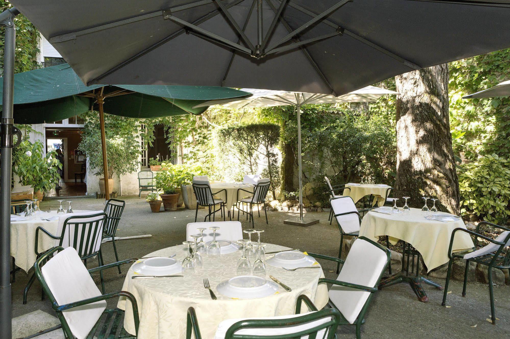 Logis - Restaurant Du Midi 3* Revel (Haute-Garonne)